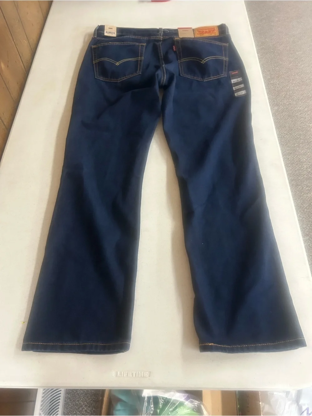 Levi's 514 36x30 Dark Blue Jeans with Gold Stitching